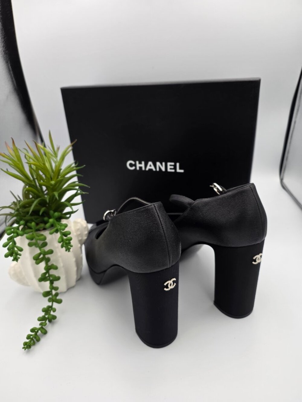 Chanel Platform Pumps Size 39.5 - Picture 2 of 11